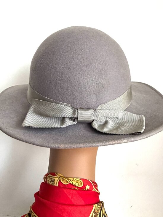 Vintage 50s USA Bollman Cloche Tilt Doeskin Dove Gray Brim Ribbon Bow Hat main image 8